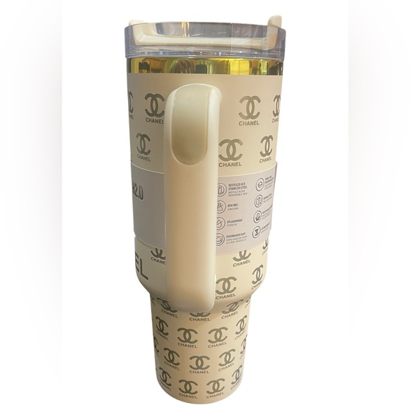 Stanley 40oz Tumbler with Iconic Monogram logo - Picture 2 of 5